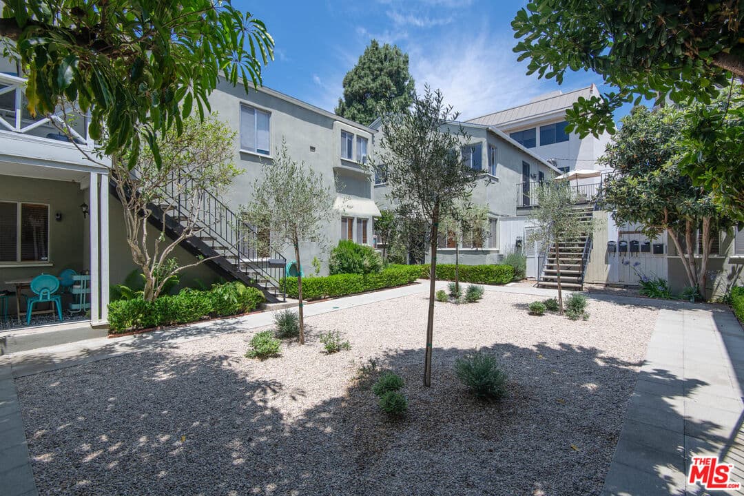 1 bd, 1 ba Apartment in West Hollywood, CA — $2,695/mo — photo 2