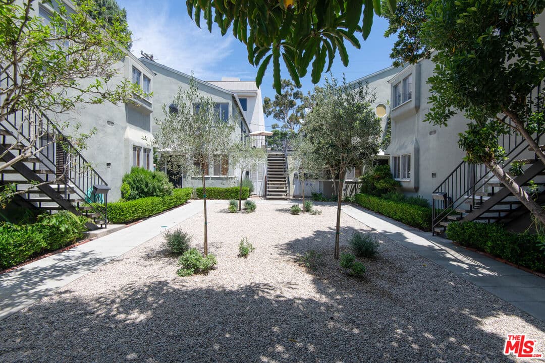 1 bd, 1 ba Apartment in West Hollywood, CA — $2,695/mo — photo 1