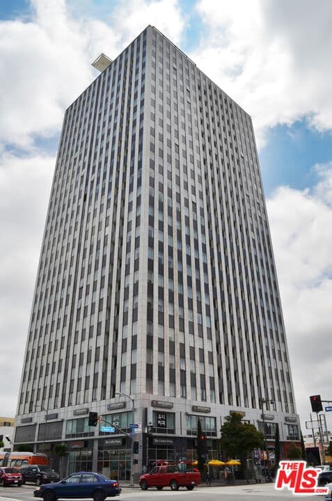 1 bd, 1 ba Condo in Los Angeles, CA — $2,200/mo — photo 1