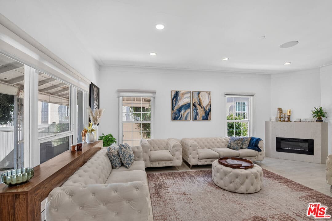 5 bd, 3 ba House in Los Angeles, CA — $8,495/mo — photo 1