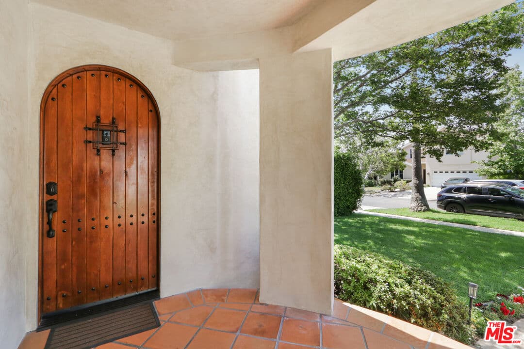 3 bd, 3 ba House in Los Angeles, CA — $9,500/mo — photo 2