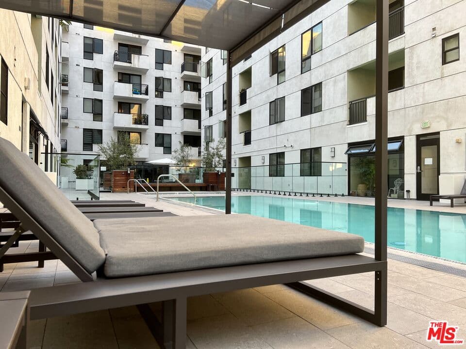 2 bd, 2 ba Condo in Los Angeles, CA — $3,000/mo — photo 1