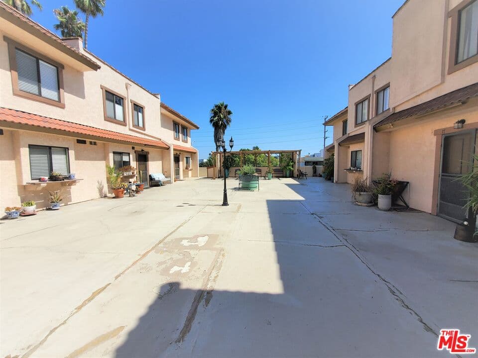 Outside Courtyard (photo 2 of 25)