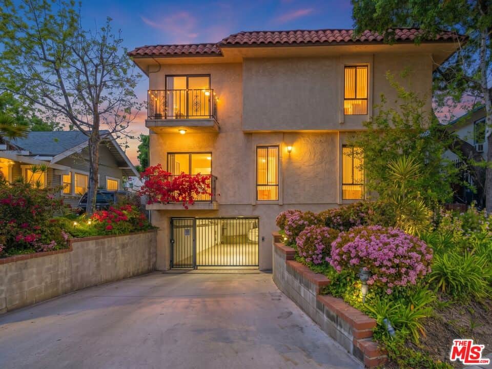3 bd, 3 ba Condo in Glendale, CA — $4,000/mo — photo 1