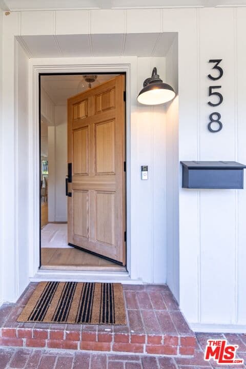 3 bd, 2 ba House in Los Angeles, CA — $12,995/mo — photo 2