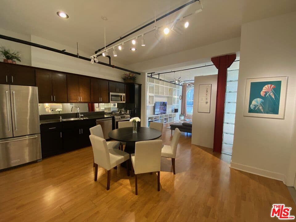 1BR Condo in Los Angeles β $2,950/mo