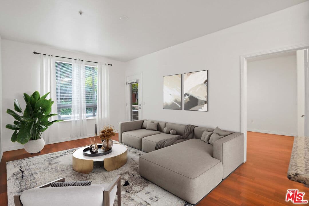 2BR Condo in Los Angeles β $3,100/mo