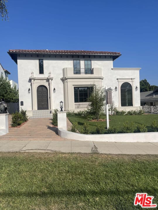 3 bd, 4 ba House in Los Angeles, CA — $15,000/mo — photo 1