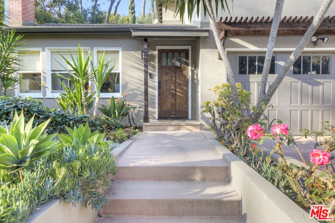 3 bd, 2 ba House in Los Angeles, CA — $8,000/mo — photo 2