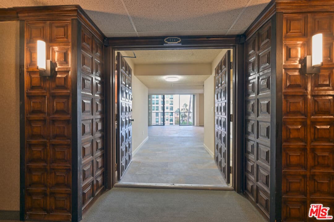2 bd, 2 ba Condo in Los Angeles, CA — $4,395/mo — photo 1