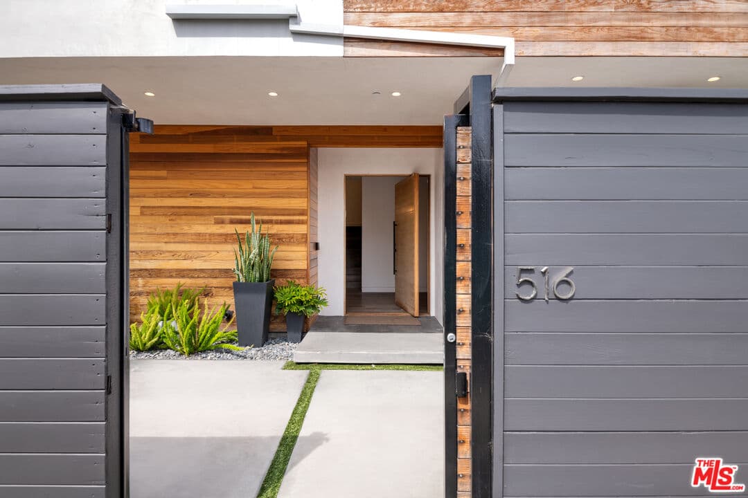 3BR House in Venice — $10,500/mo