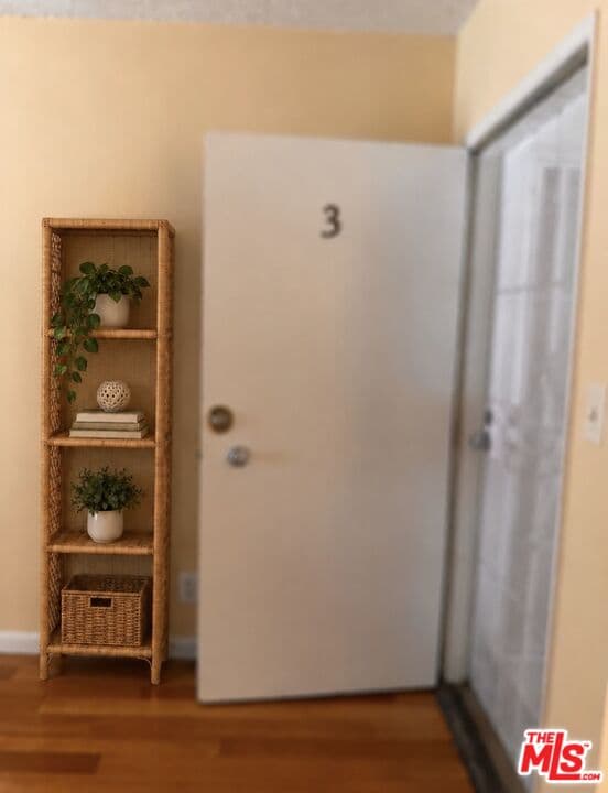 Studio, 1 ba Apartment in Los Angeles, CA — $1,500/mo — photo 1
