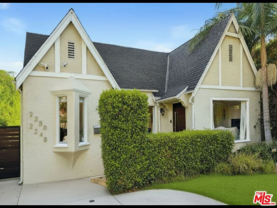 3 bd, 3 ba House in Los Angeles, CA — $7,950/mo — photo 1