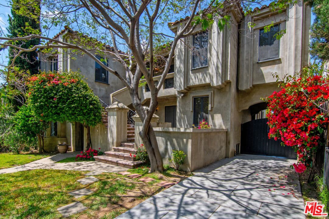 2 bd, 1 ba House in Los Angeles, CA — $5,100/mo — photo 2