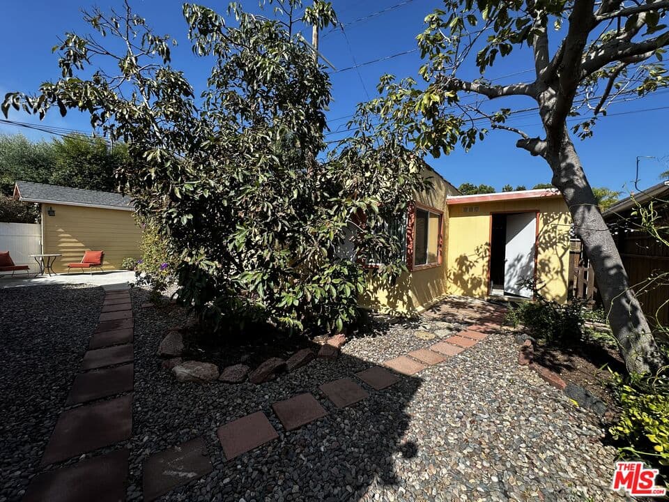 1 bd, 1 ba Apartment in Venice, CA — $3,200/mo — photo 2