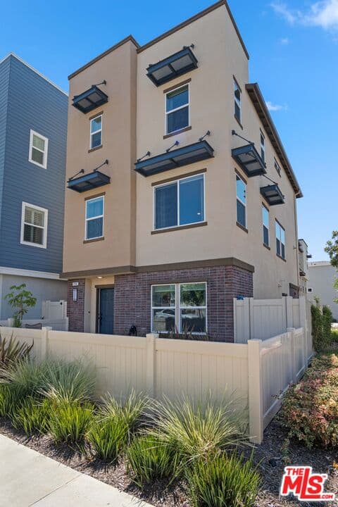 3BR House in Inglewood β $6,300/mo