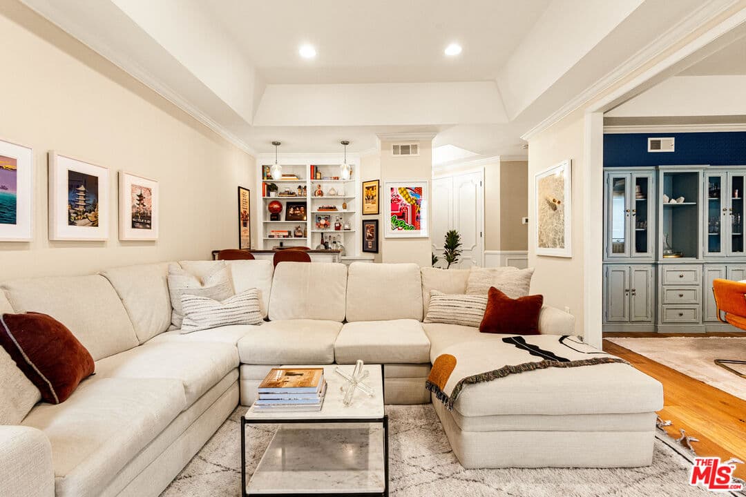 2 bd, 3 ba Condo in Los Angeles, CA — $6,500/mo — photo 1