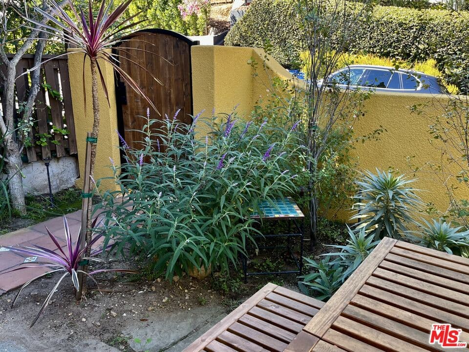 2 bd, 2 ba House in Los Angeles, CA — $4,750/mo — photo 2