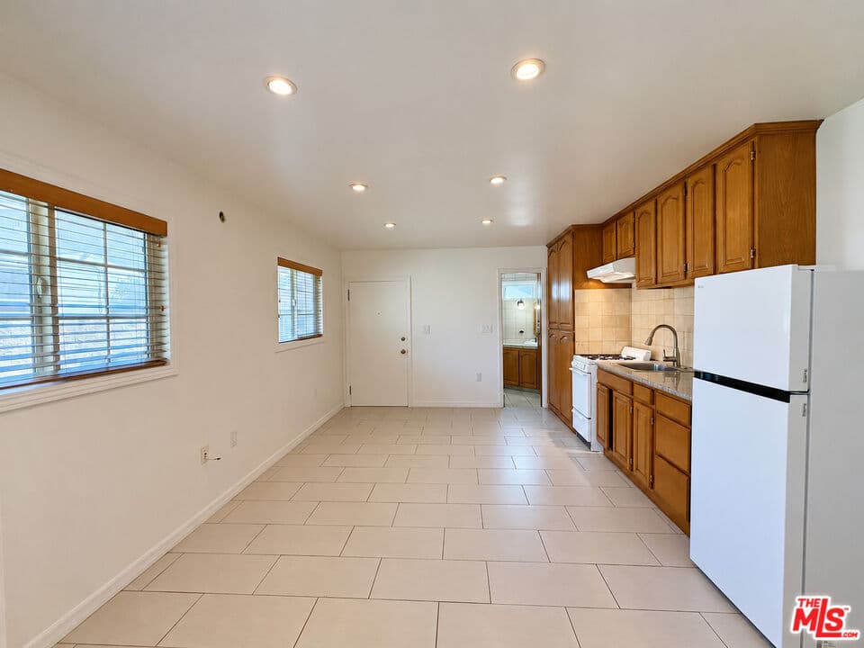 Studio, 1 ba House in Los Angeles, CA — $1,500/mo — photo 1