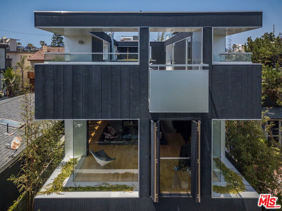 3BR House in Venice β $16,000/mo