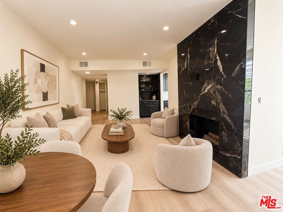2 bd, 2 ba Townhouse in Los Angeles, CA — $4,995/mo — photo 1