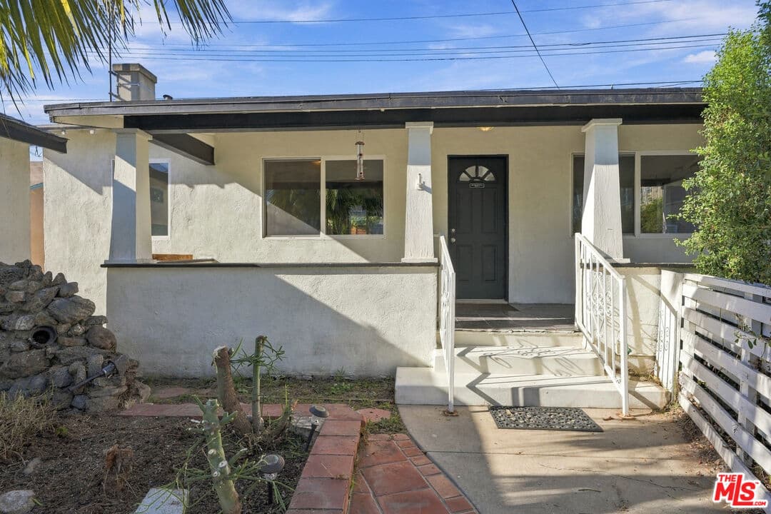 2 bd, 1 ba House in Los Angeles, CA — $3,000/mo — photo 1