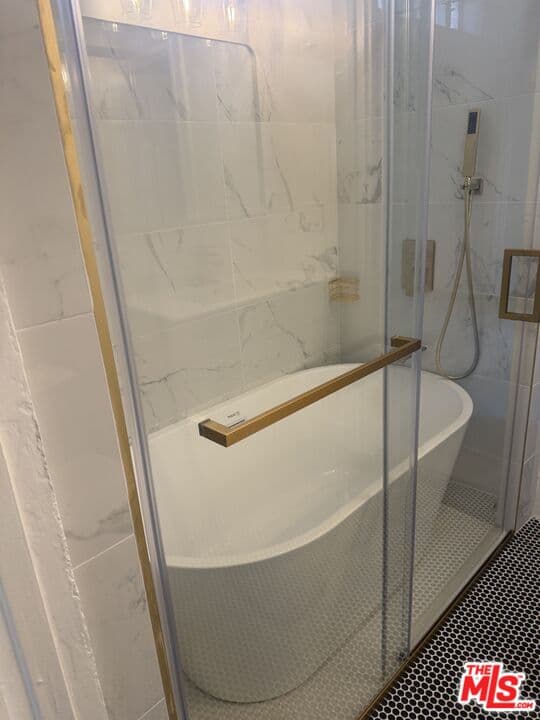 1 bd, 1 ba Townhouse in Los Angeles, CA — $1,800/mo — photo 2