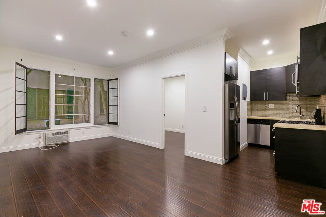1 bd, 1 ba Apartment in Los Angeles, CA — $2,350/mo — photo 1