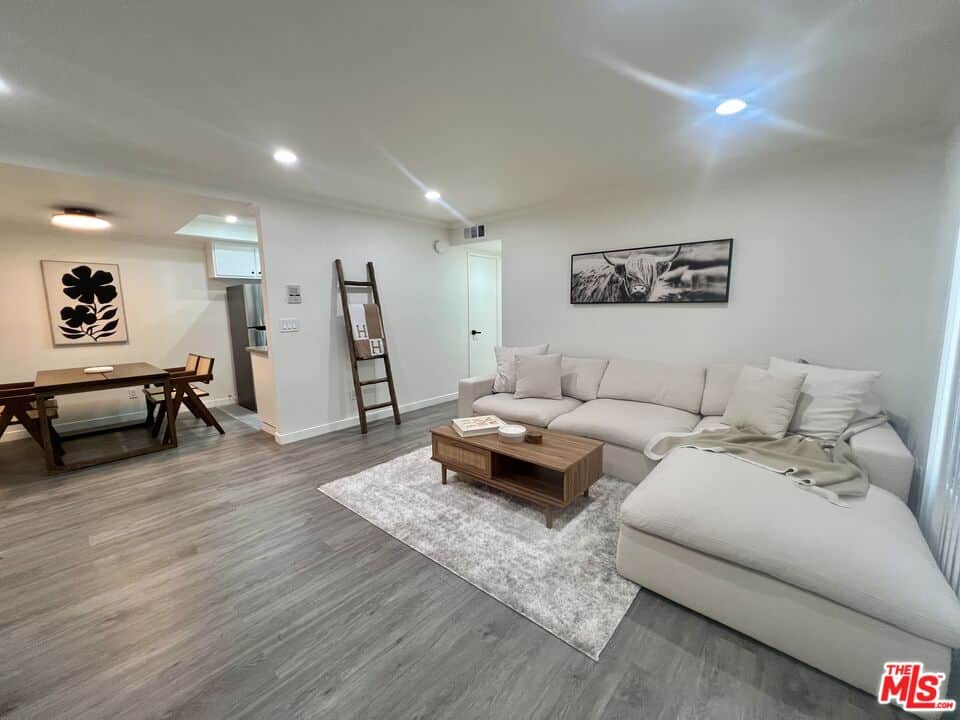 2 bd, 2 ba Condo in Glendale, CA — $2,500/mo — photo 1