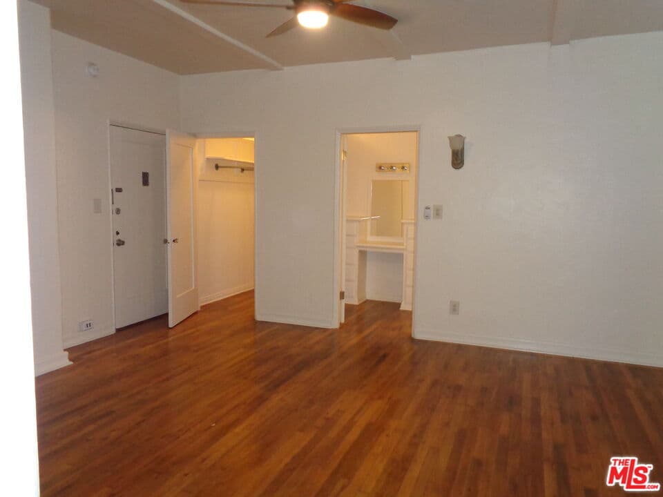 Studio, 1 ba Apartment in Los Angeles, CA — $1,825/mo — photo 2