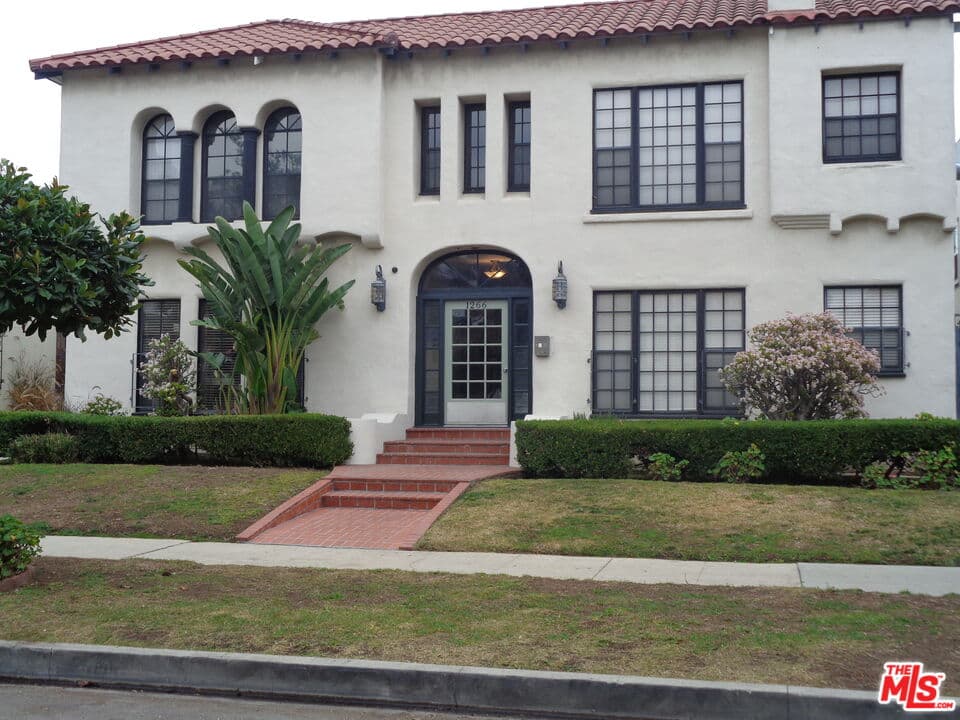 Studio, 1 ba Apartment in Los Angeles, CA — $1,825/mo — photo 1