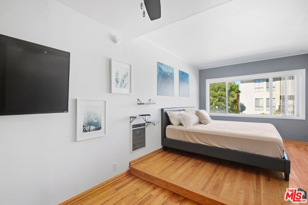 Studio, 1 ba Apartment in Venice, CA — $1,749/mo — photo 2