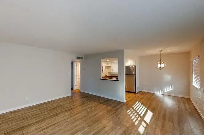 1BR Condo in Phoenix β $990/mo