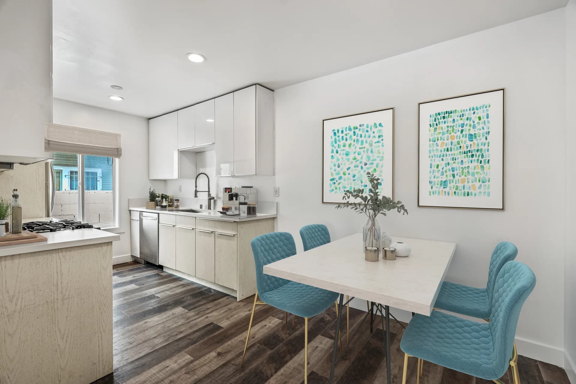 New One Bedroom w/ New Appliances | Modern Designer Cabinetry, Quartz Countertops, Stainless Steel Appliances, Refrigerator, Range w/ Oven, Microwave, Open Kitchen Space Layout | Mid Century Modern Architecture in the Heart of LA | Minutes to USC & DTLA — photo 1