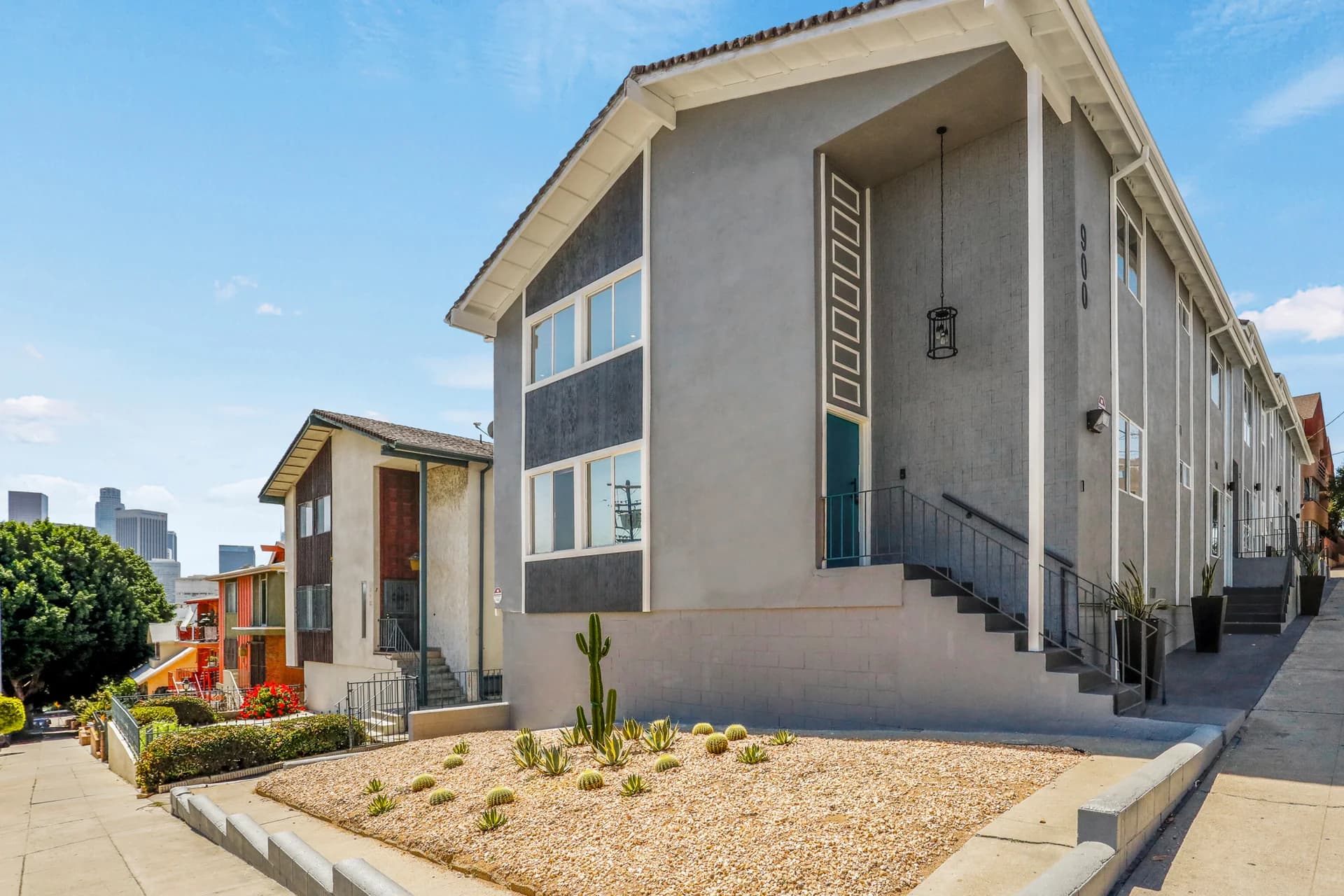 2 bd, 1 ba Apartment in Los Angeles, CA — $2,395/mo — photo 1