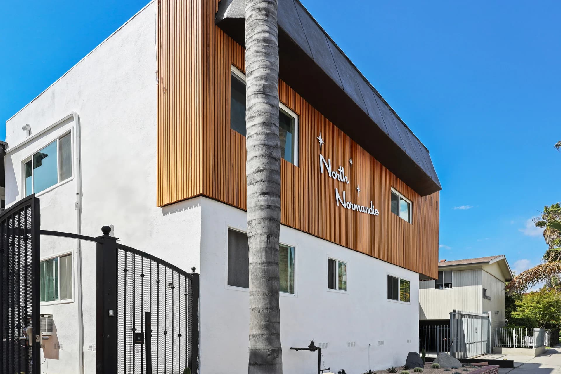 1BR Apartment in Los Angeles — $1,995/mo