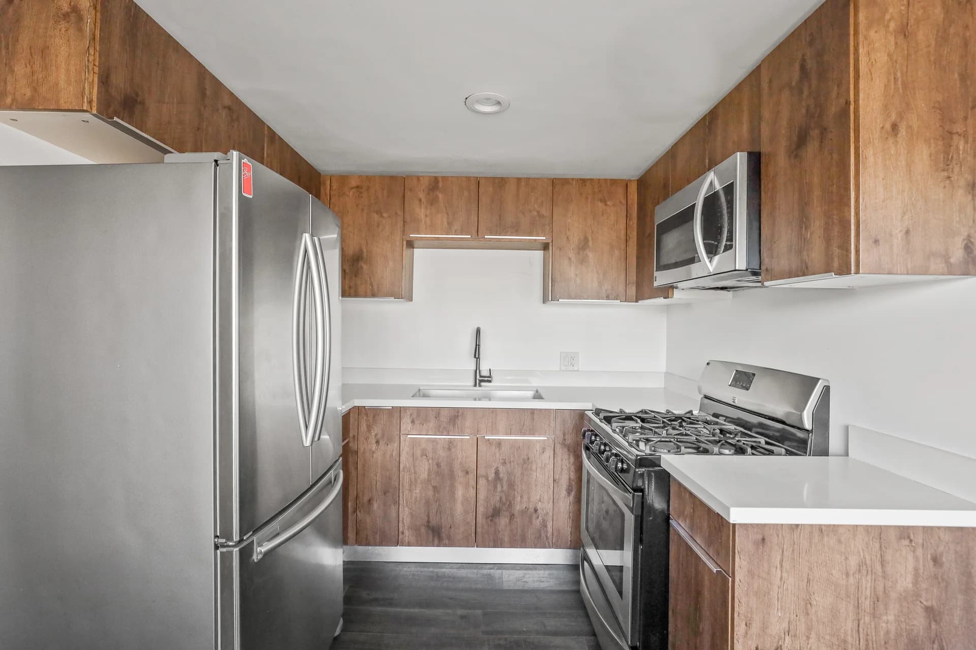 2BR Apartment in Los Angeles — $2,295/mo