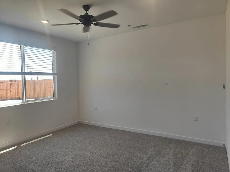 1BR House in Bakersfield — $1,100/mo