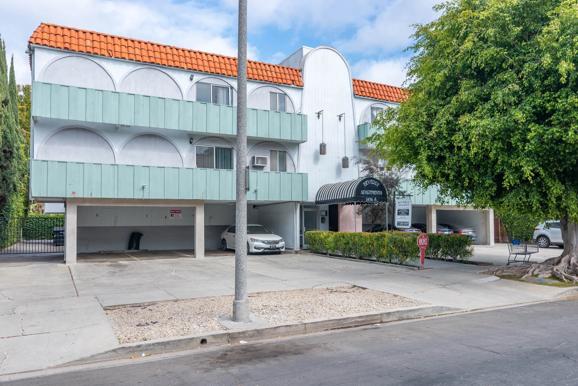 2BR Apartment in Los Angeles — $2,795/mo