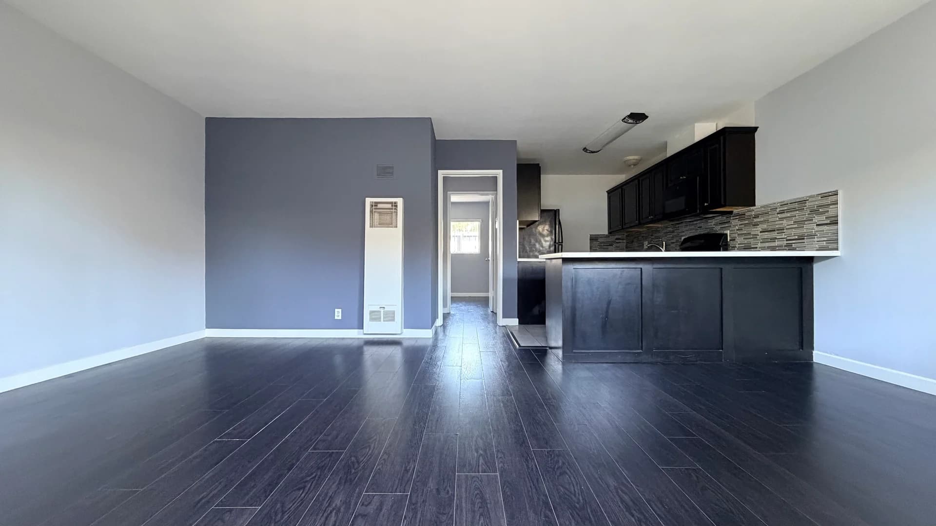 1BR Apartment in Sherman Oaks — $2,295/mo